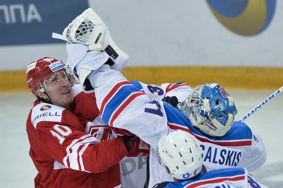 Kontinental Hockey League. Spartak vs. Lada