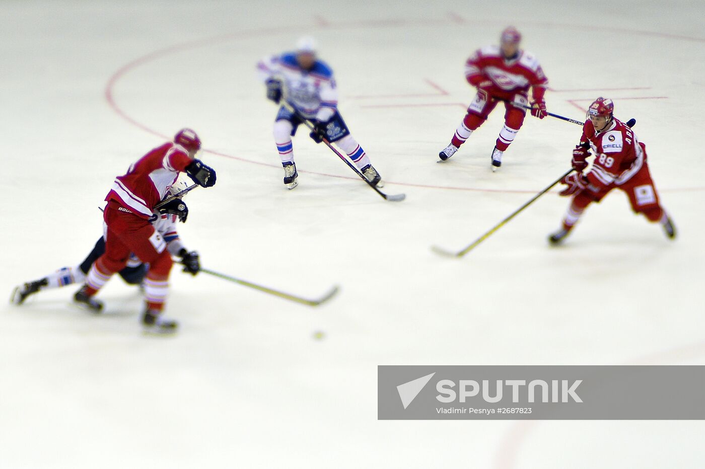 Kontinental Hockey League. Spartak vs. Lada