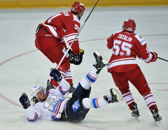 Kontinental Hockey League. Spartak vs. Lada