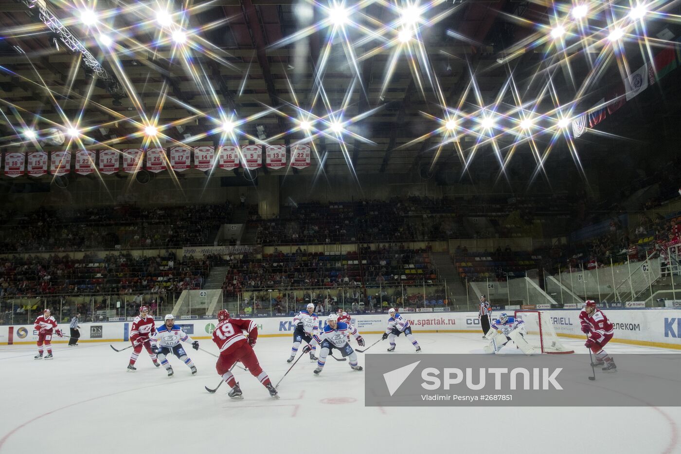 Kontinental Hockey League. Spartak vs. Lada