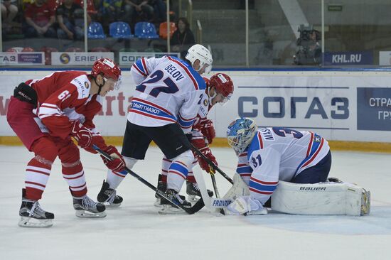 Kontinental Hockey League. Spartak vs. Lada