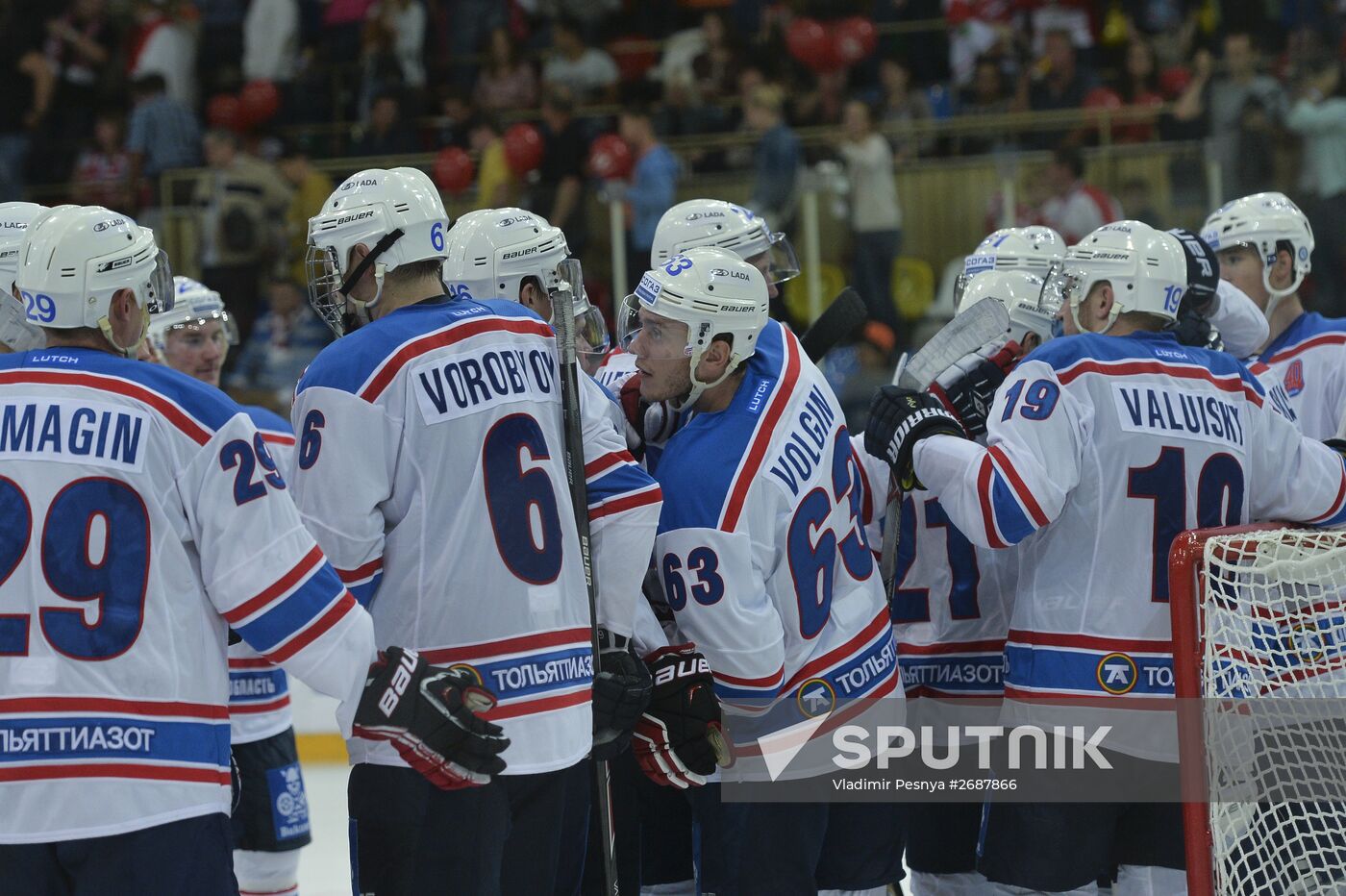 Kontinental Hockey League. Spartak vs. Lada