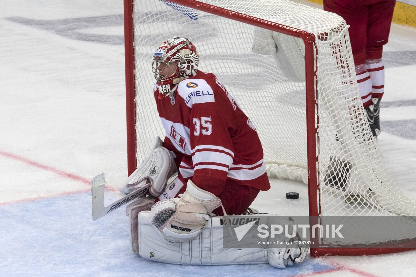 Kontinental Hockey League. Spartak vs. Lada