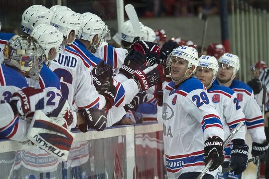 Kontinental Hockey League. Spartak vs. Lada