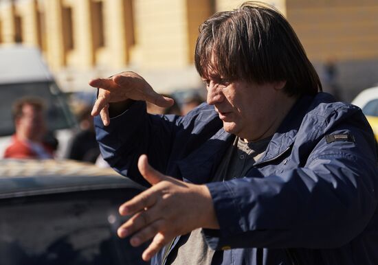 Shooting of Alexander Veledinsky's "V Keiptaunskom Portu" ("In the Port of Cape Town")