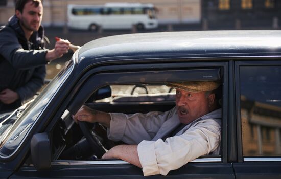 Shooting of Alexander Veledinsky's "V Keiptaunskom Portu" ("In the Port of Cape Town")