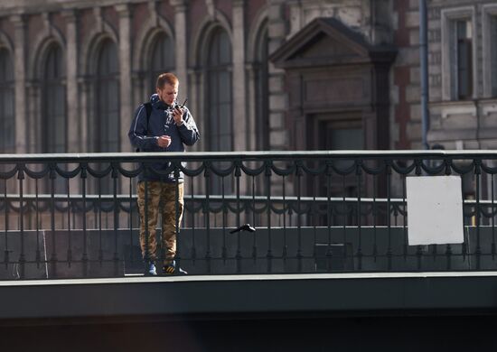 Shooting of Alexander Veledinsky's "V Keiptaunskom Portu" ("In the Port of Cape Town")