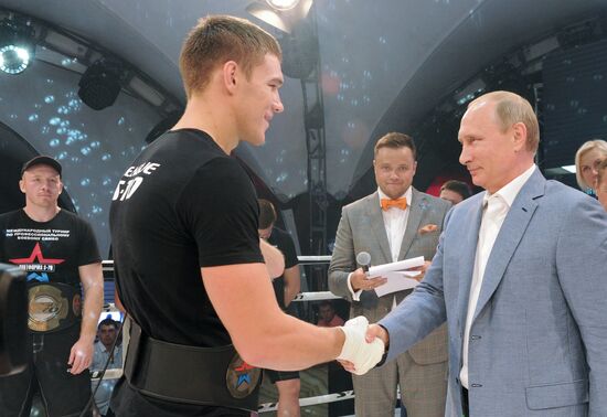 President Putin, Prime Minister Medvedev attend combat sambo tournament in Sochi