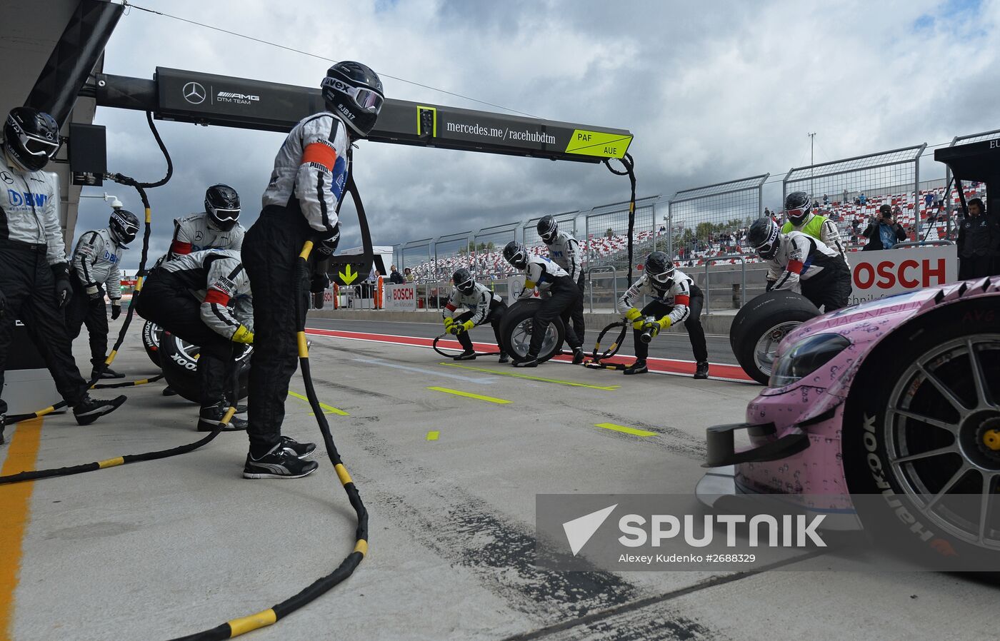 Auto racing. DTM. 6th stage. Day Three