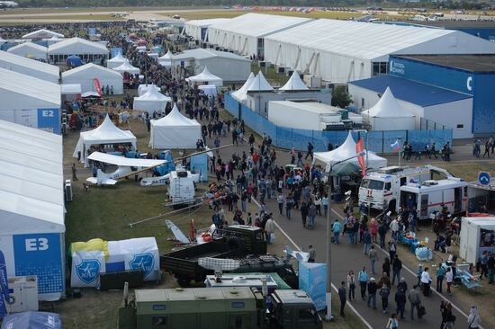 MAKS 2015 International Aviation and Space Salon closing day