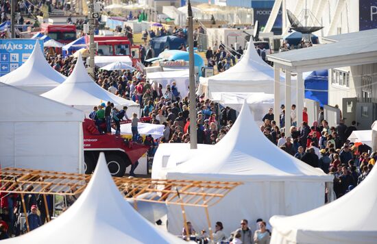 MAKS 2015 International Aviation and Space Salon closing day