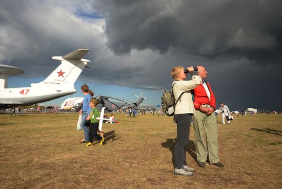 MAKS 2015 International Aviation and Space Salon closing day