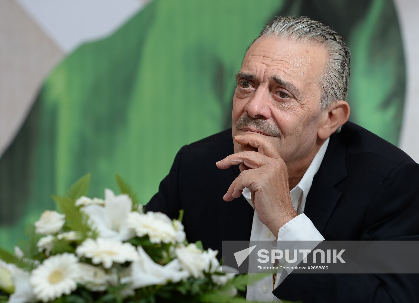 Photographer Rino Barillari and fashion historian Mara Parmegiani visit Moscow