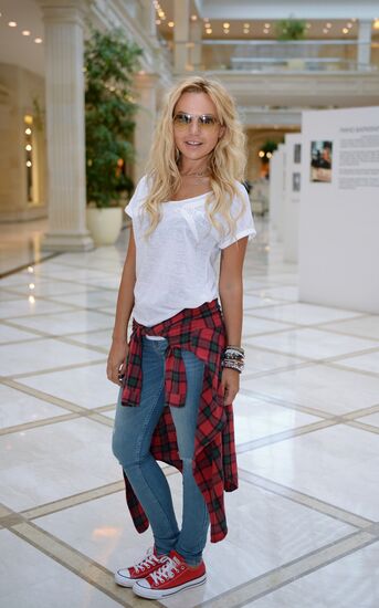 Photographer Rino Barillari and fashion historian Mara Parmegiani visit Moscow