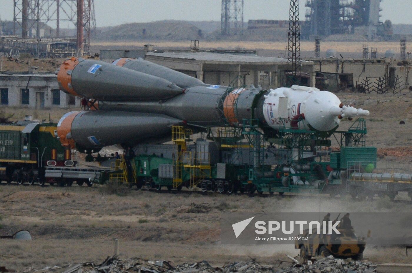 Soyuz TMA-18M spacecraft rolled out to launch pad at Baikonur Cosmodrome