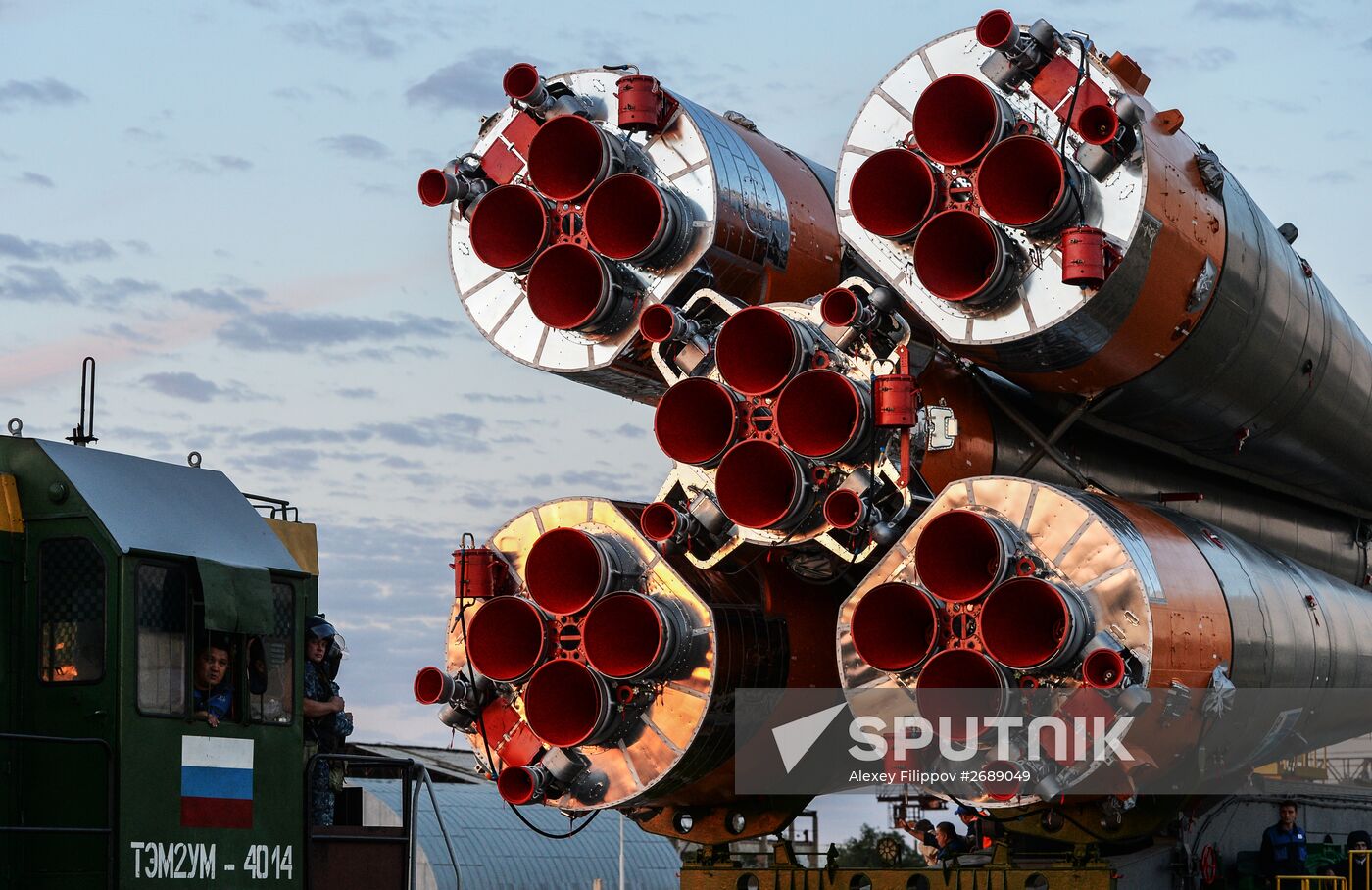 Soyuz TMA-18M spacecraft rolled out to launch pad at Baikonur Cosmodrome