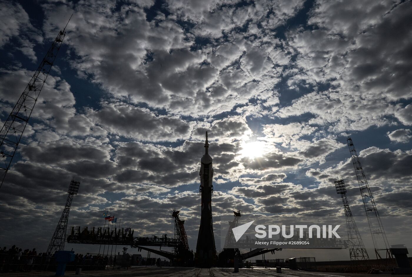 Soyuz TMA-18M spacecraft rolled out to launch pad at Baikonur Cosmodrome