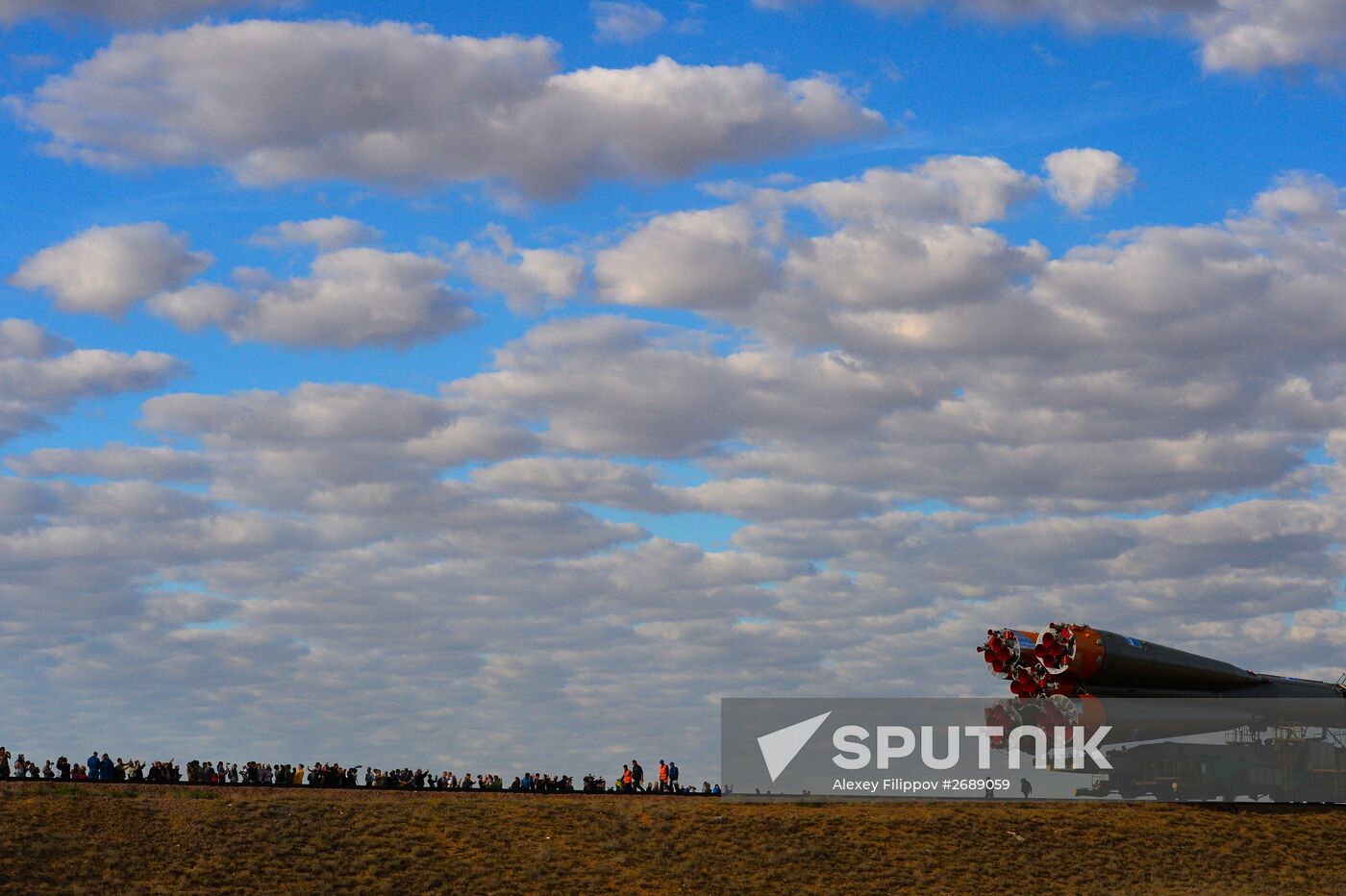 Soyuz TMA-18M spacecraft rolled out to launch pad at Baikonur Cosmodrome