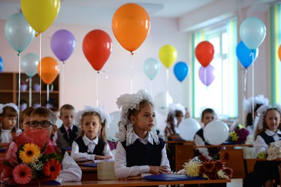 Academic year begins at Russian schools