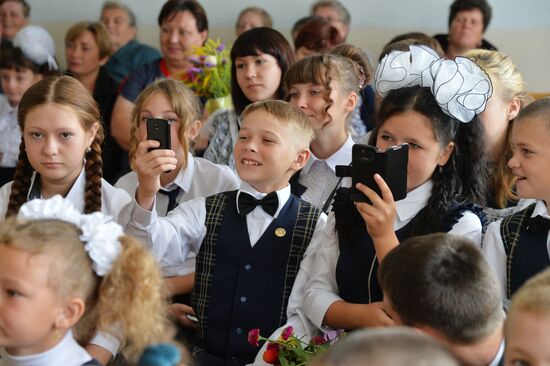 Academic year begins at Russian schools