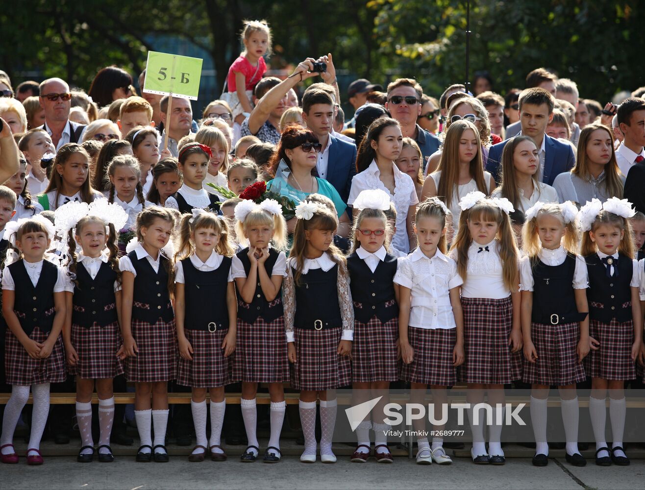 Academic year begins at Russian schools