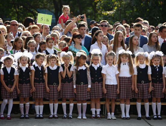 Academic year begins at Russian schools