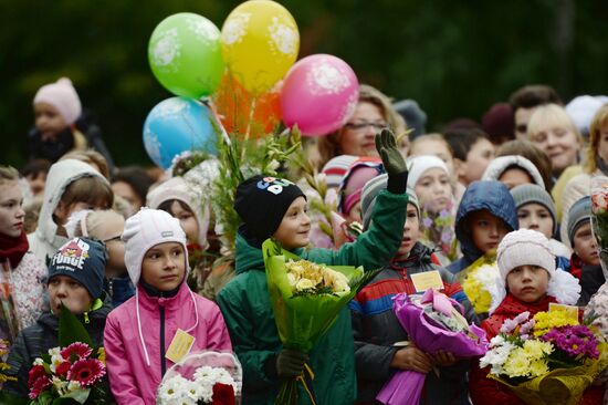 Academic year begins at Russian schools