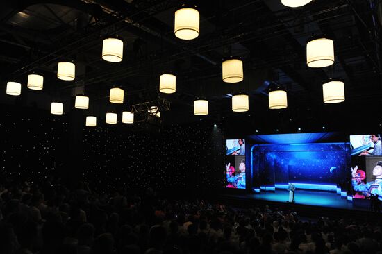 President Vladimir Putin meets with students and teachers of Sirius Center for Gifted Children on Knowledge Day