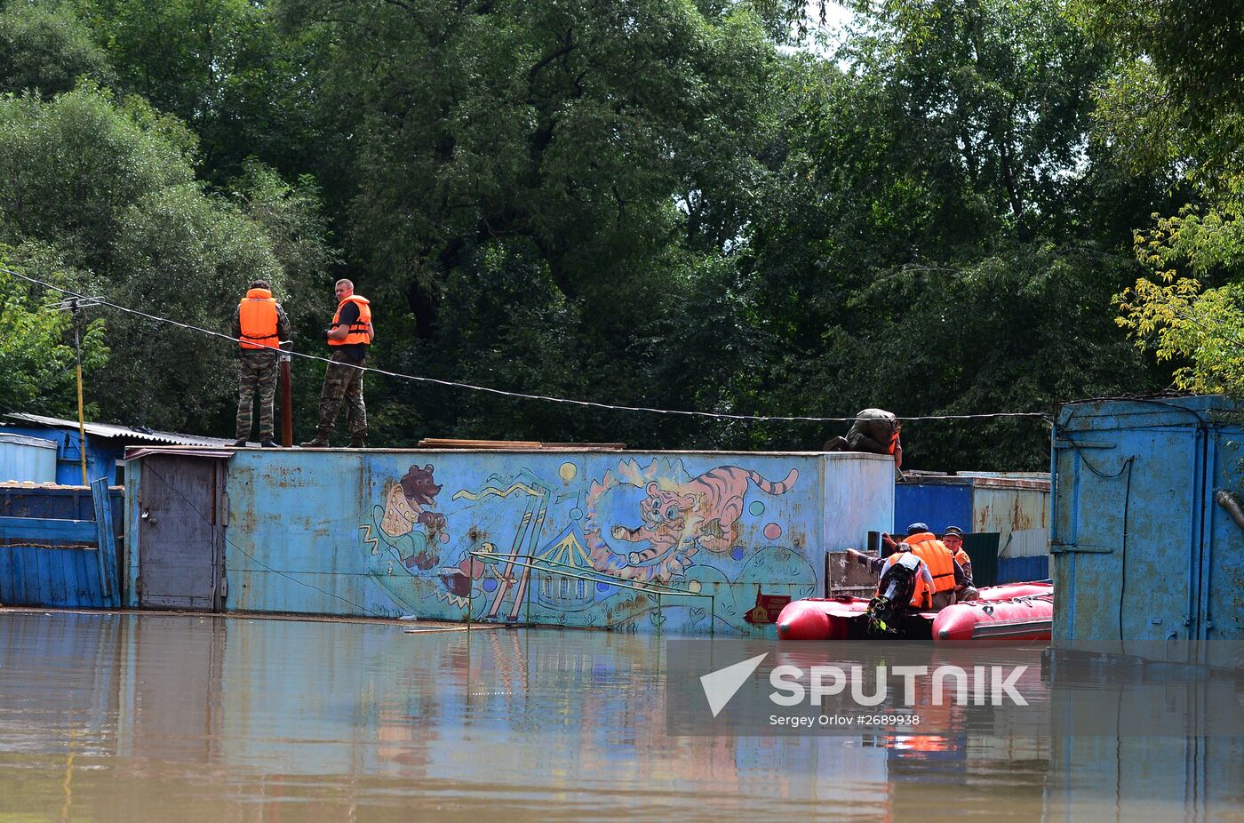 Ussuruiysk Zoo following a flash flood