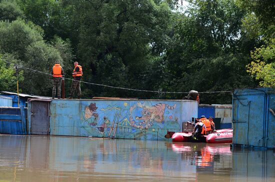 Ussuruiysk Zoo following a flash flood