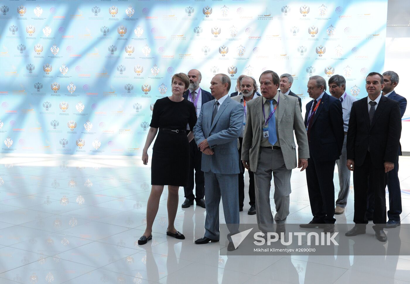 President Vladimir Putin meets with students and teachers of Sirius Center for Gifted Children on Knowledge Day