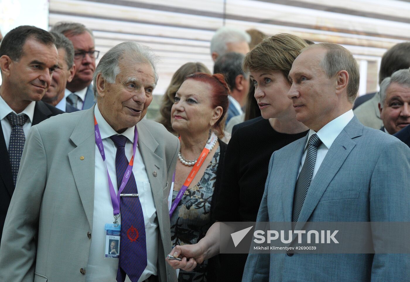 President Vladimir Putin meets with students and teachers of Sirius Center for Gifted Children on Knowledge Day