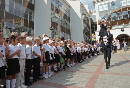 Academic year begins at Russian schools