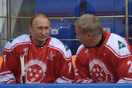 President Vladimir Putin meets with students and teachers of Sirius Center for Gifted Children on Knowledge Day