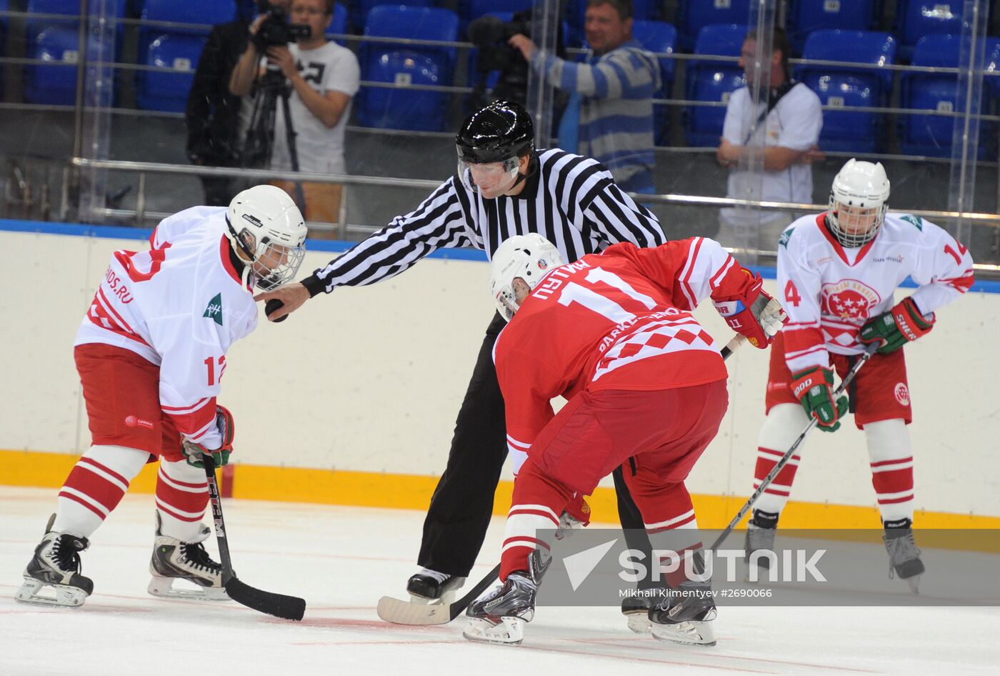 President Vladimir Putin meets with students and teachers of Sirius Center for Gifted Children on Knowledge Day