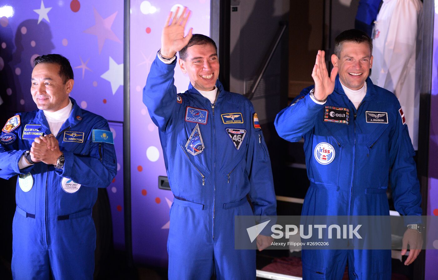 Launch of Soyuz TMA-18M spacecraft with crew of long-term expedition 45/46 to the ISS