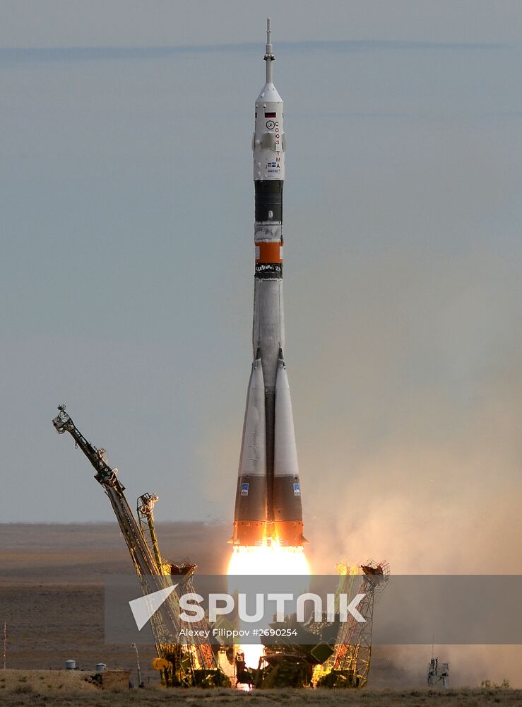 Launch of Soyuz TMA-18M spacecraft with crew of long-term expedition 45/46 to the ISS