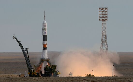 Soyuz TMA-18M launches to ISS with long-duration expedition 45/46
