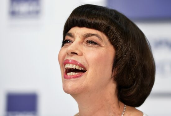 News conference by Mireille Mathieu
