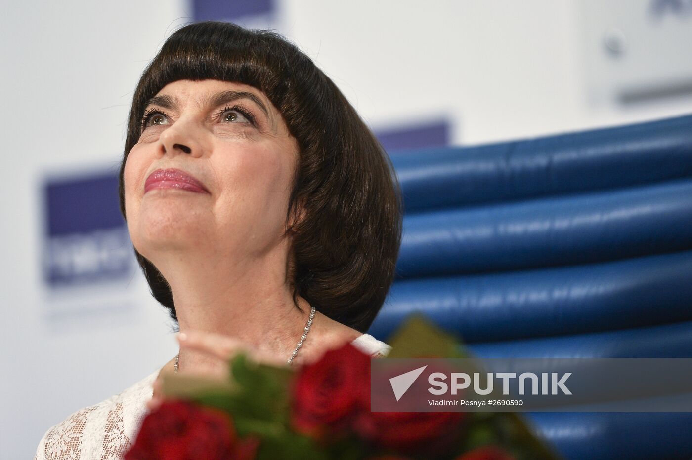 News conference by Mireille Mathieu