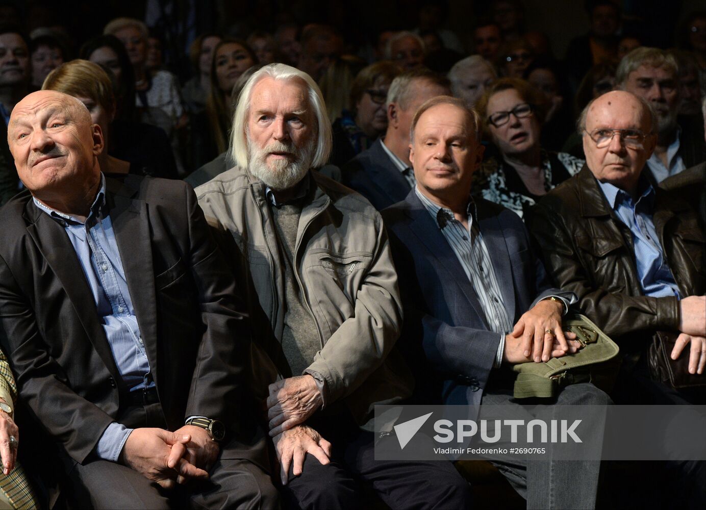 Chekhov Moscow Art Theater's company meeting