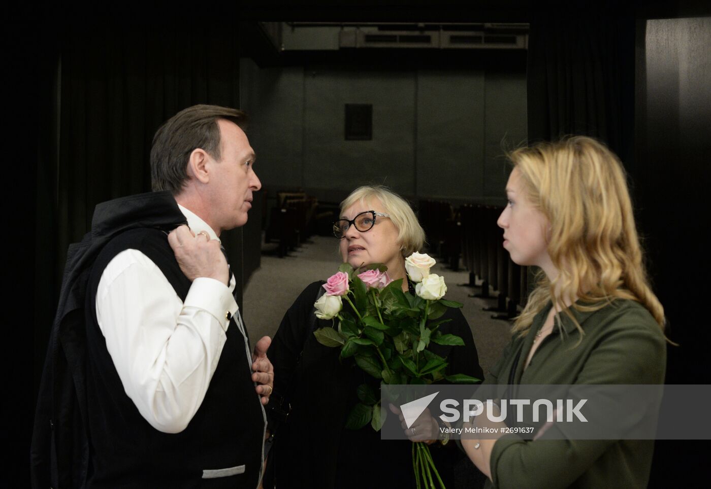 Lenkom Theater company meeting