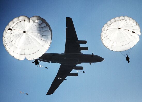 Paratroopers from Serbia, Russia, Belarus hold drill in Krasnodar region
