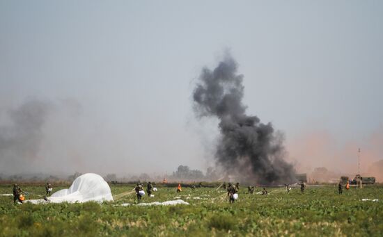 Paratroopers from Serbia, Russia, Belarus hold drill in Krasnodar region