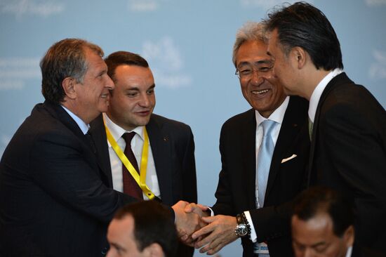 Key session The Strength of East Russia: Oil and Gas: Production, Power Bridge Linking Russia to Asia-Pacific Countries