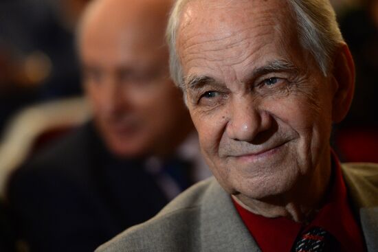 Maly Theater company meeting