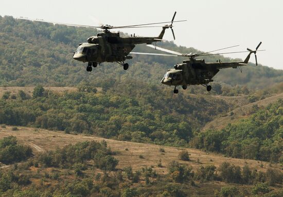 Paratroopers from Serbia, Russia, Belarus hold drill in Krasnodar region