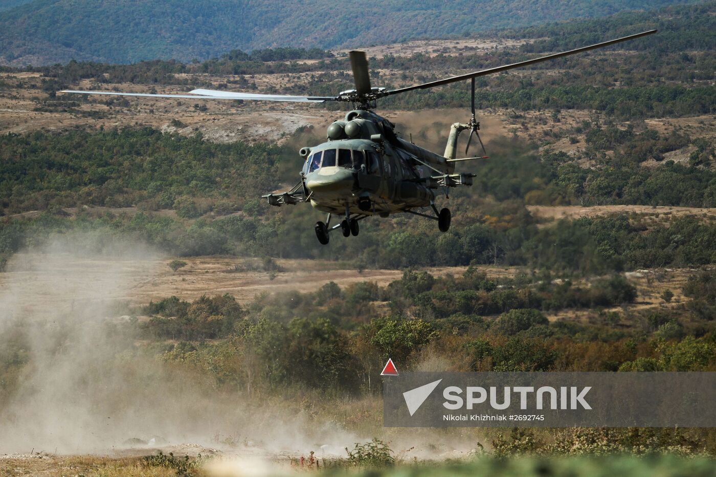 Paratroopers from Serbia, Russia, Belarus hold drill in Krasnodar region