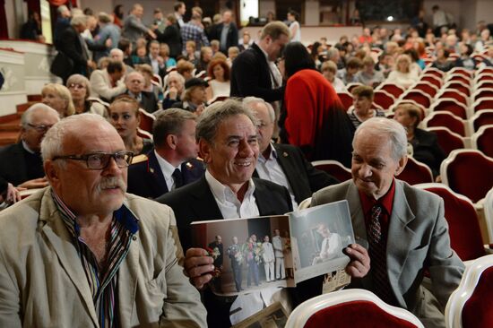 Maly Theater company meeting