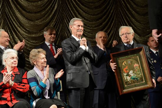 Maly Theater company meeting